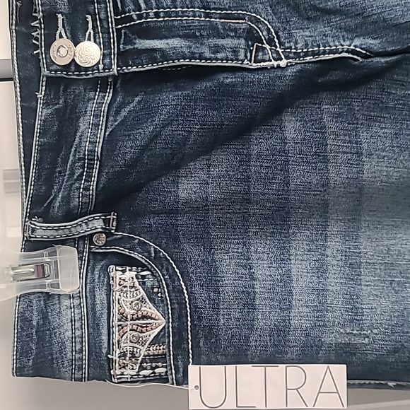 Vanity Sasha Curvy Boot Cut Jeans - Picture 4 of 7